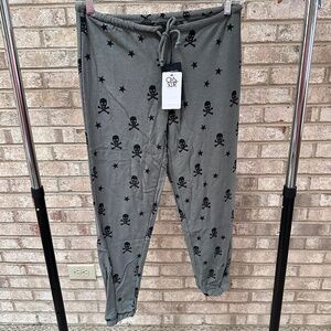 NEW Chaser Skull Print Army Green Jogger Pants - Misses Medium